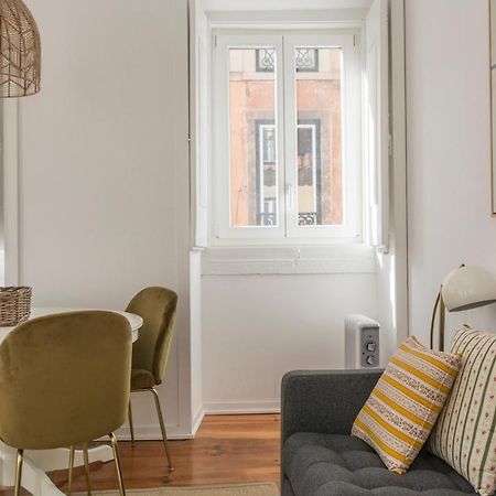 Live Like A Local @ Casa Da Esquina - Wifi & A/C Apartment Lisbon Luaran gambar