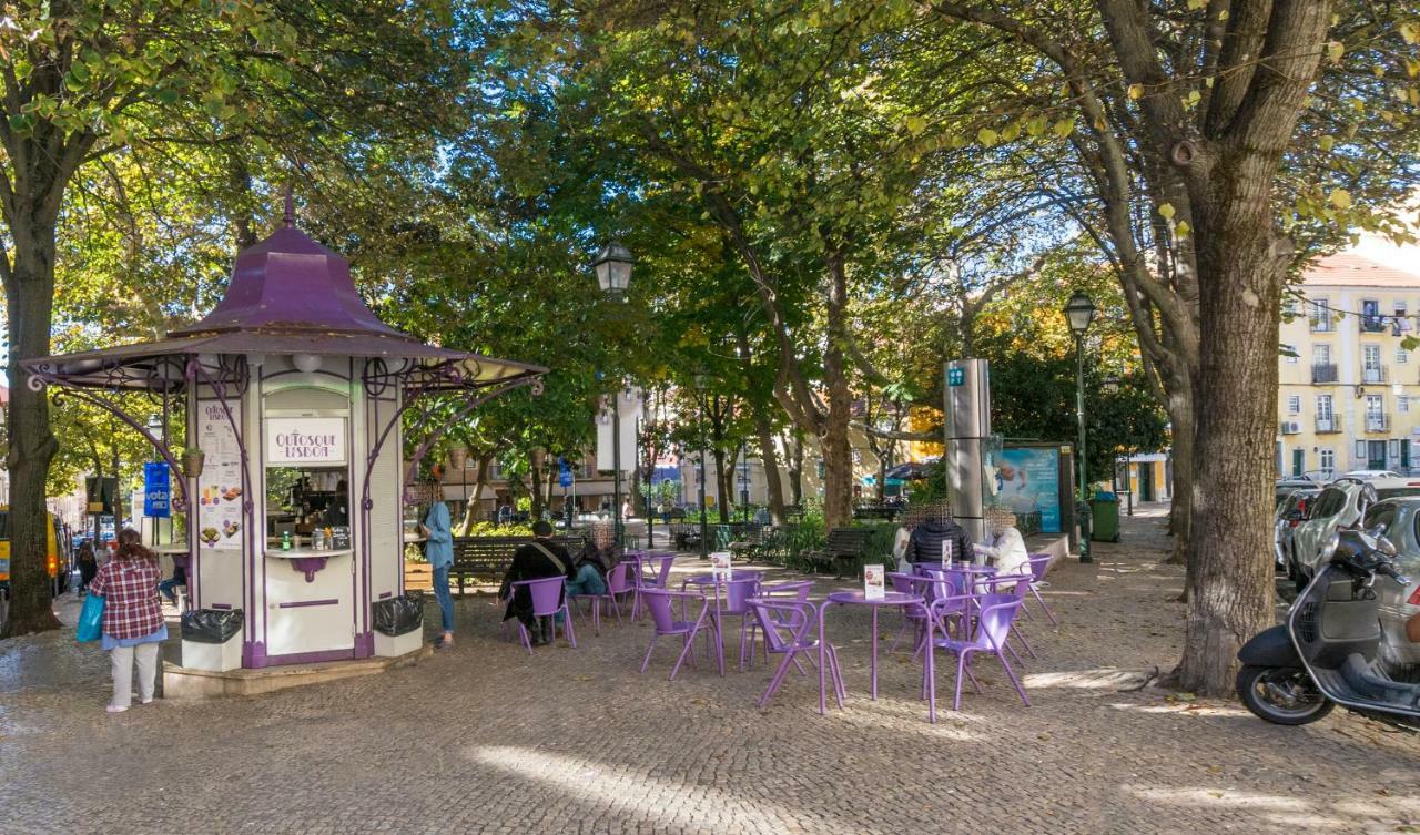 Live Like A Local @ Casa Da Esquina - Wifi & A/C Apartment Lisbon Luaran gambar