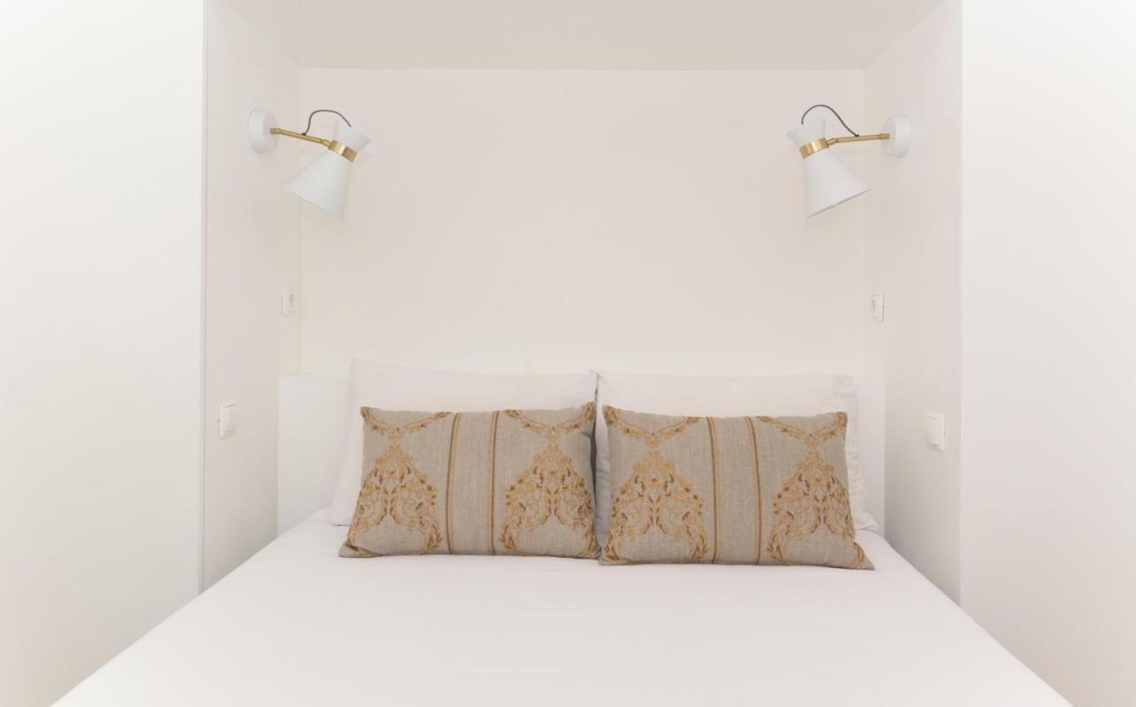 Live Like A Local @ Casa Da Esquina - Wifi & A/C Apartment Lisbon Luaran gambar